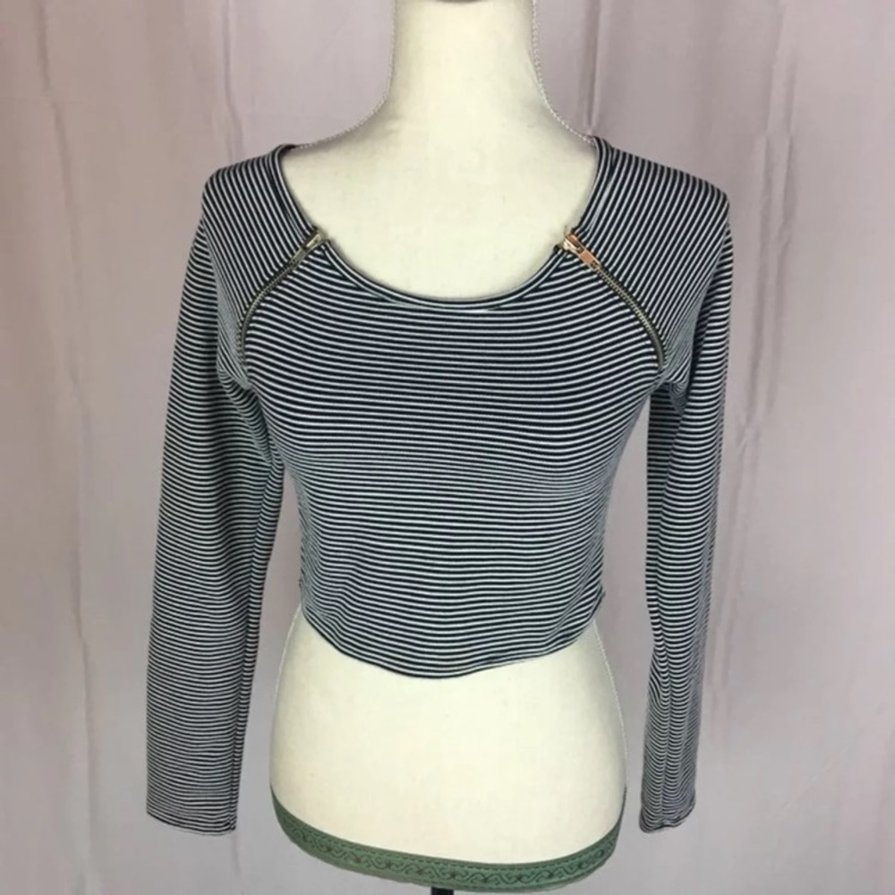 🏆 Tildon crop top
